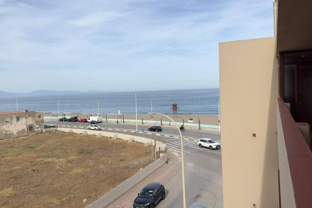 Primera Linea De Playa Y Gibraltar A 5 Minutos Ла-Линеа-де-ла-Консепсьон Экстерьер фото